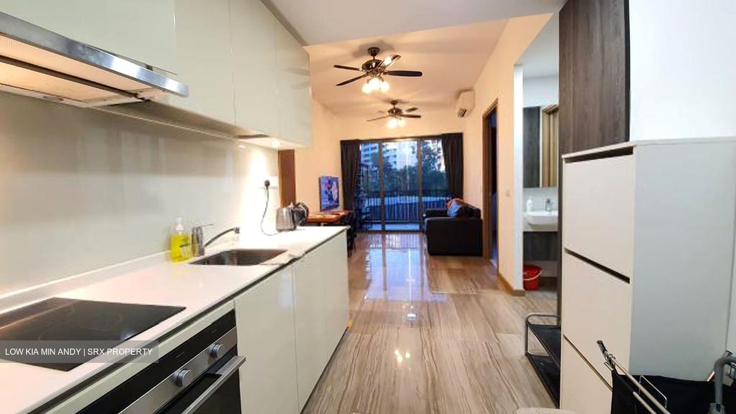 Lakeville (D22), Condominium #585427791